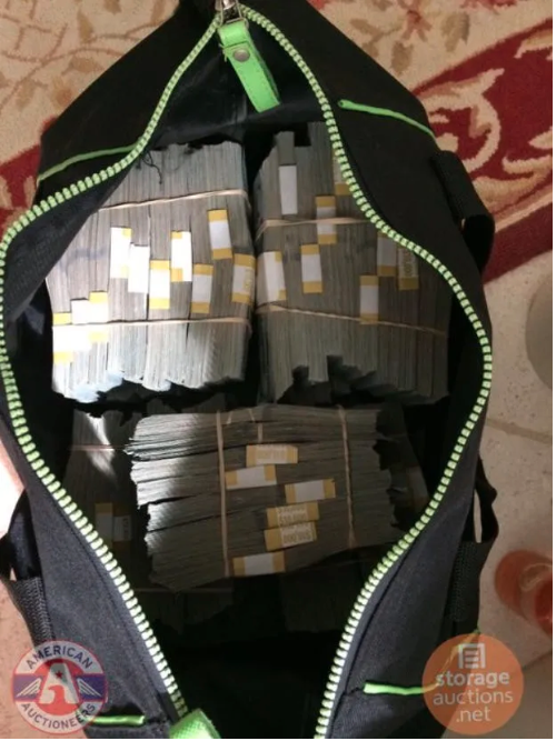 0买废仓库盲盒 打开是750万巨款!结局很意外 0买废仓库盲盒 打开是750万巨款!结局很意外