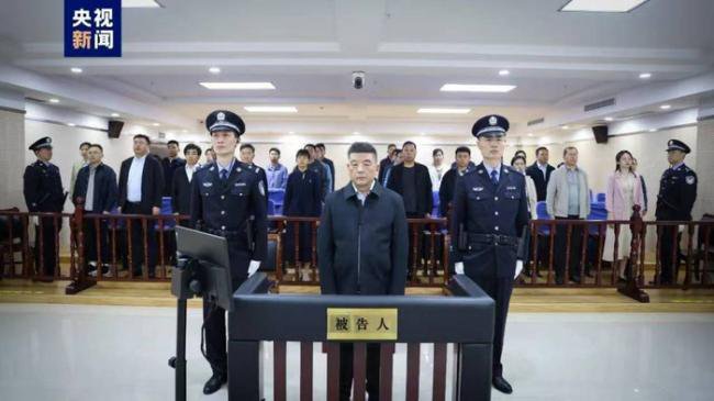前乒乓球世界冠军受贿逾亿元 获刑14年 前乒乓球世界冠军受贿逾亿元 获刑14年