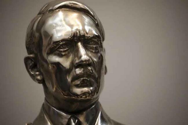 研究发现 希特勒缺乏与性器官发育相关的基因 研究发现 希特勒缺乏与性器官发育相关的基因