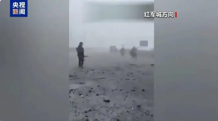 俄军大部队开入红军城，乌东重镇迎来“终极一战”