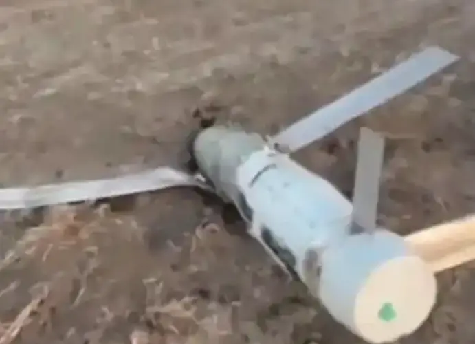 俄军开始使用带喷气式发动机的滑翔制导炸弹。