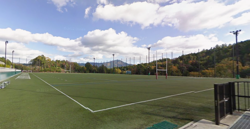 日本京都产业大学疑似有熊出没，校方紧急禁止师生使用户外运动场（见图）。（图撷自Goolge街景）