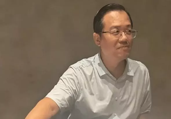 曝光陈晓离婚内幕9个月后,卓伟再曝大瓜