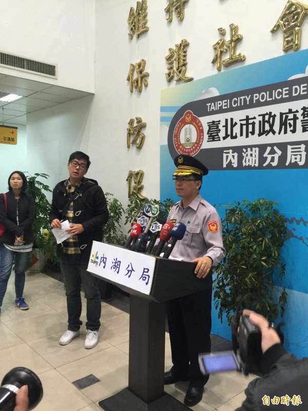 内湖康宁派出所所长颜嘉颍因女警将弹匣及十颗子弹遗忘在备勤室泡茶桌，朝女警狂飙脏话、丢掷椅子，事后向女警道歉，内湖分局督察组对颜嘉颍的失控行为给予申诫2次。（资料照，记者陈恩惠摄）