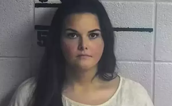 已婚女老师性侵男学生,"狂写193封信件求爱"还唆使杀夫