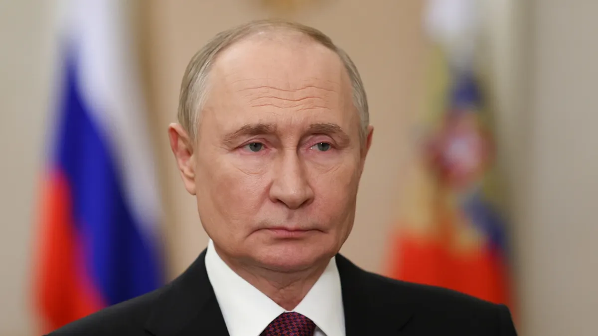 镇压俄版小粉红！普京焦虑日益加剧