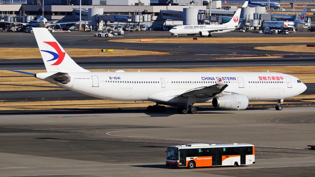 中日之间航班真的“大幅减少”了吗? 中日之间航班真的“大幅减少”了吗?