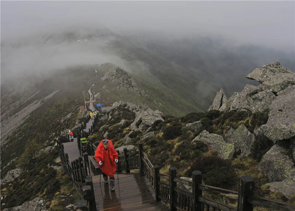 “徒步圈顶流”,中国死亡率最高的“夺命路线” “徒步圈顶流”,中国死亡率最高的“夺命路线”