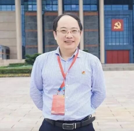 “首席科学家”只有高中学历 最大受害者已退学 “首席科学家”只有高中学历 最大受害者已退学