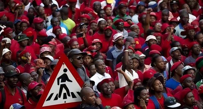 倒退最快国家：从全球第六到穷国，只用了五年