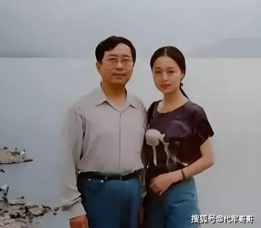 63岁马兰近照曝光,与余秋雨丁克多年没孩子