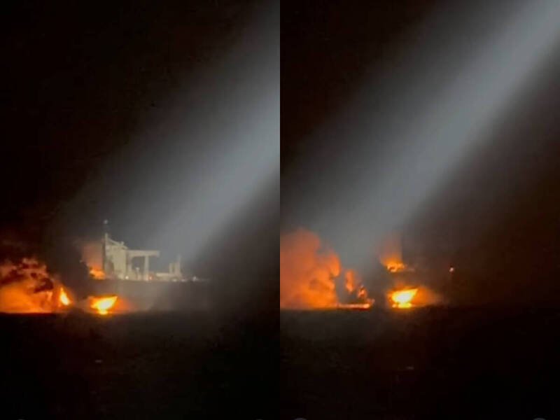 2艘俄罗斯影子舰队的船只在黑海发生爆炸。（撷取自IG@shipspotter_hayriyay）