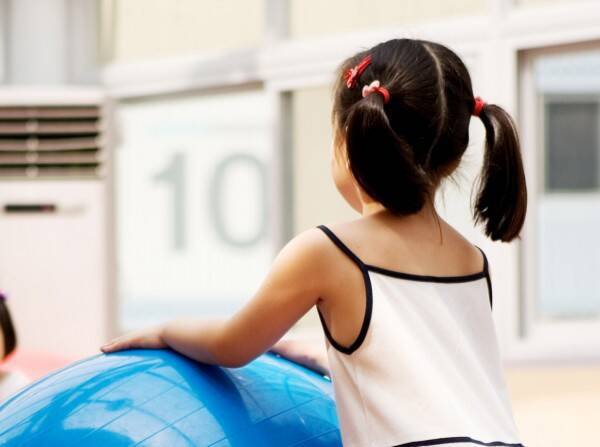 一名英国籍陈姓华裔男子被控于任职幼儿园期间，性侵学童并拍摄不雅影像，年纪最小的性侵被害人仅2岁。此为示意图。（情境照）