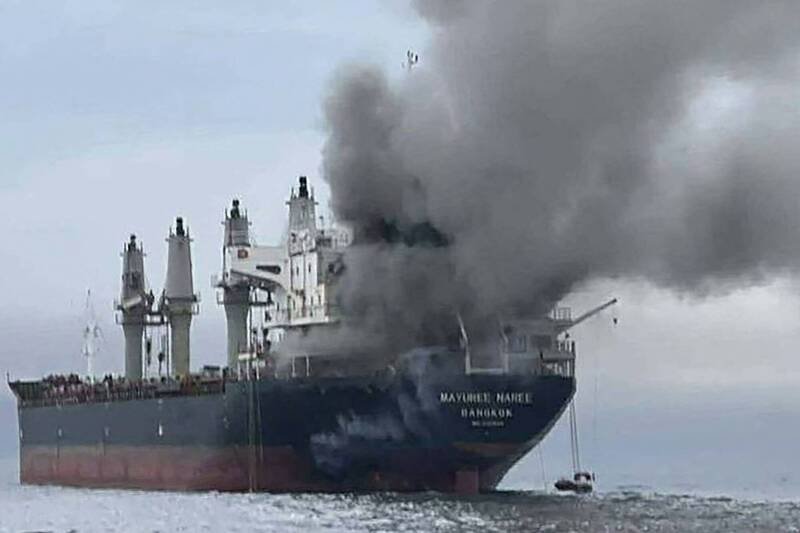 中东战争爆发，荷姆兹海峡（Strait of Hormuz）航运几近瘫痪。国为泰国货轮在荷姆兹海峡附近遭袭击。（法新社档案照）
